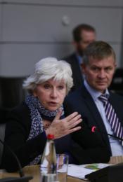 Photo of Laurence Tubiana and Erik Solheim from the OECD breakfast event "Green Finance for Climate Action", 1 April 2015, in the context of the OECD Global Forum on Development 2015.
